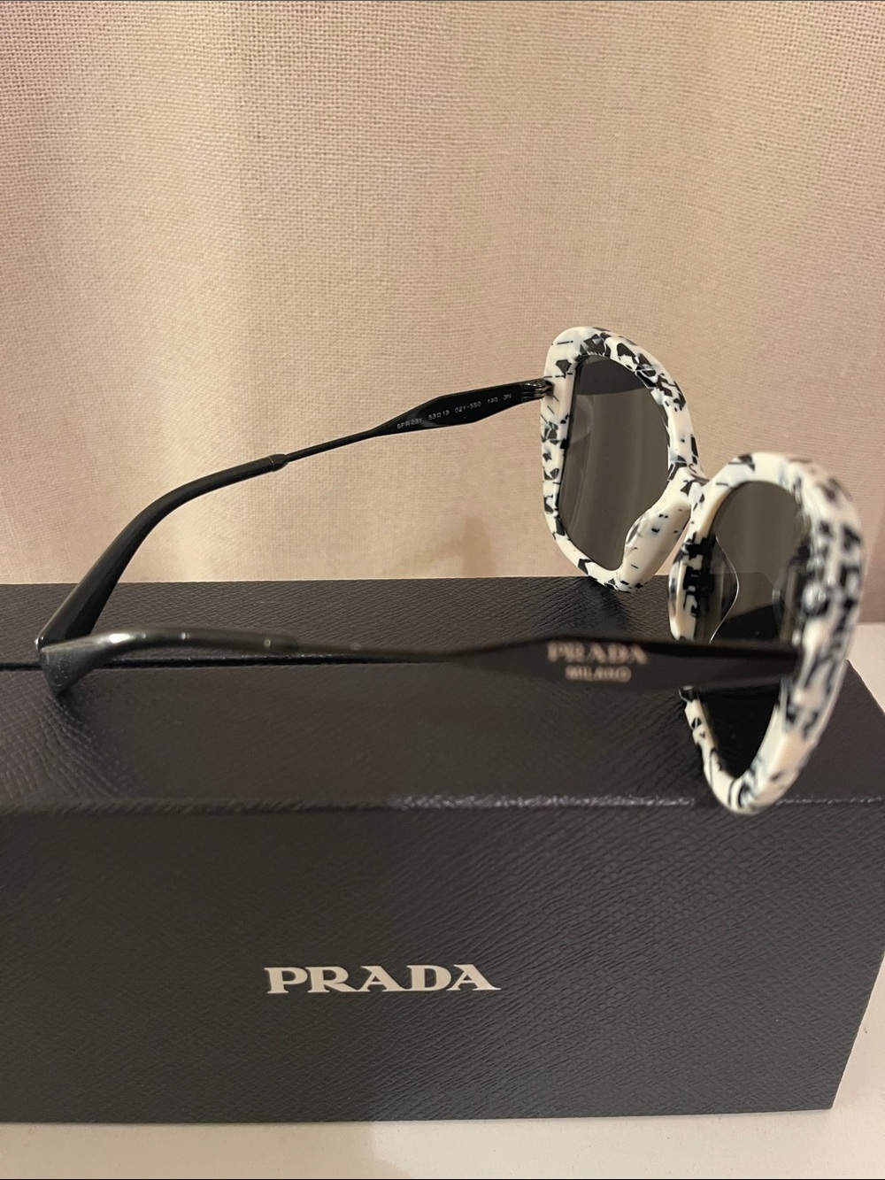 Prada Marbled White and Black Pattern Oversized Square Sunglasses - Picture 4 of 7